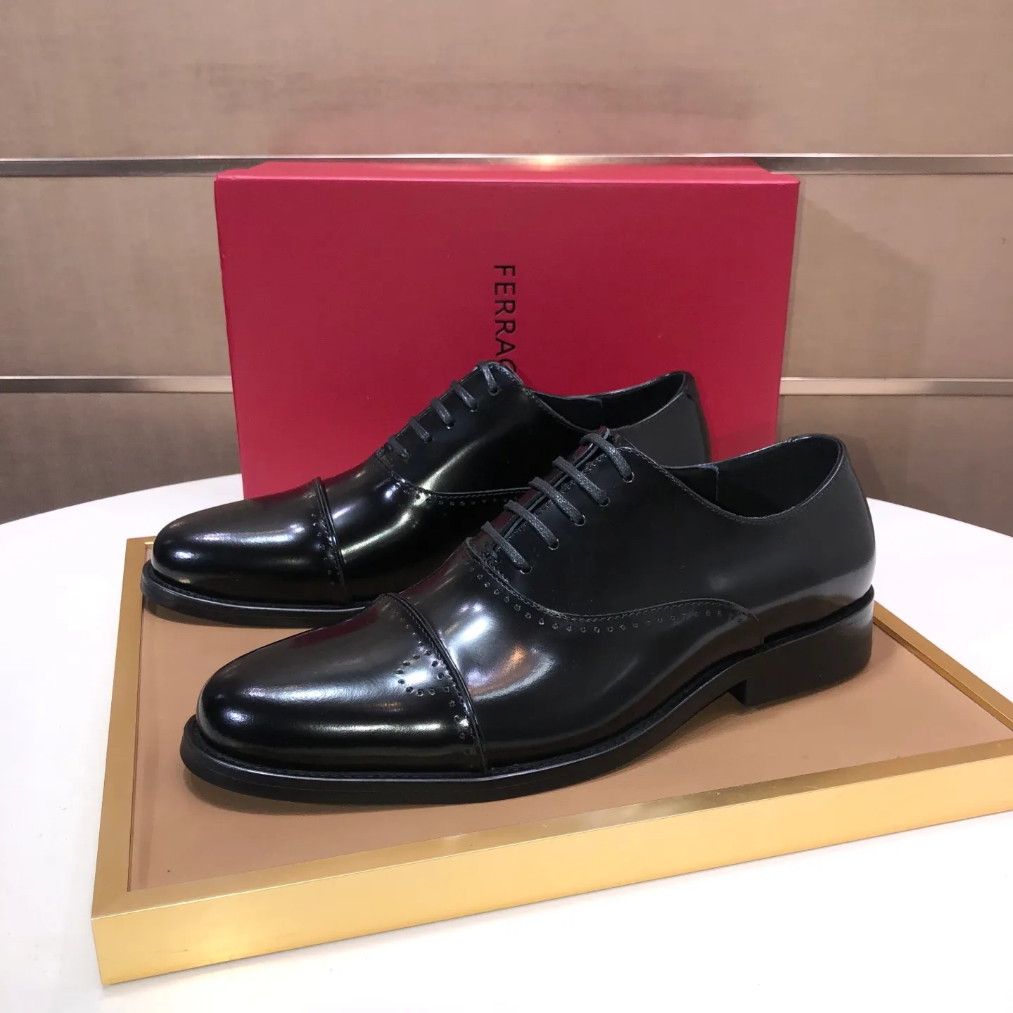 Men's shoes 💰540💰 [Ferragamo/Ferragamo] The latest model from the counter. Original imported high-quality cowhide with open sides + imported 🐂 cowhide lining + original luxury metal buckle + original combination outsole. Comparison is stress-free 38–45 (45 is custom-made and cannot be returned or exchanged)